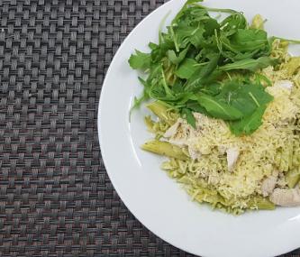 manger_mieux_penne_poulet_pesto_roquette